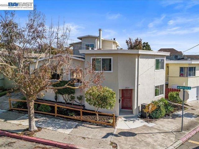 2924 Morcom Ave, Oakland, CA 94619