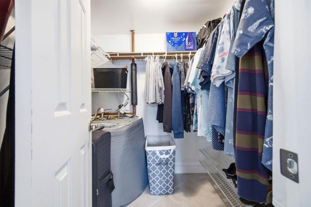 3221 NE 8th Street 305, Pompano Beach, FL 33062