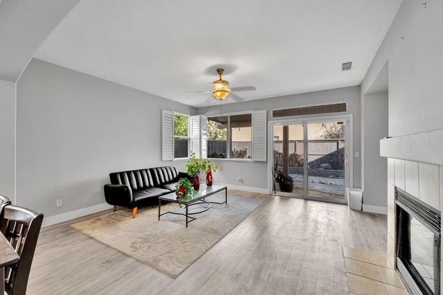 615 Watercolor Ln, West Sacramento, CA 95605