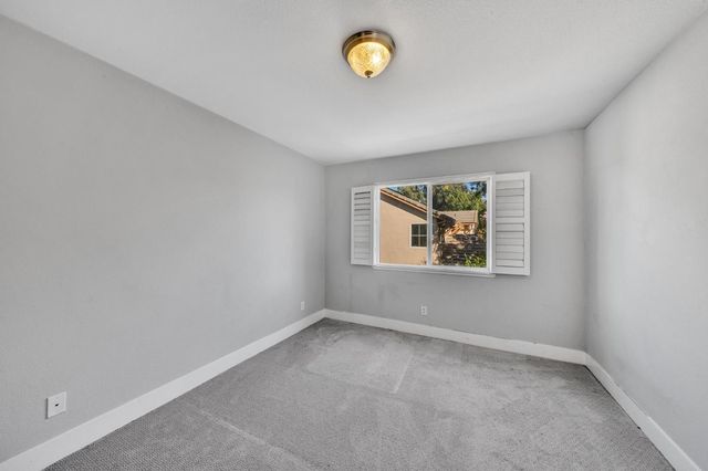615 Watercolor Ln, West Sacramento, CA 95605