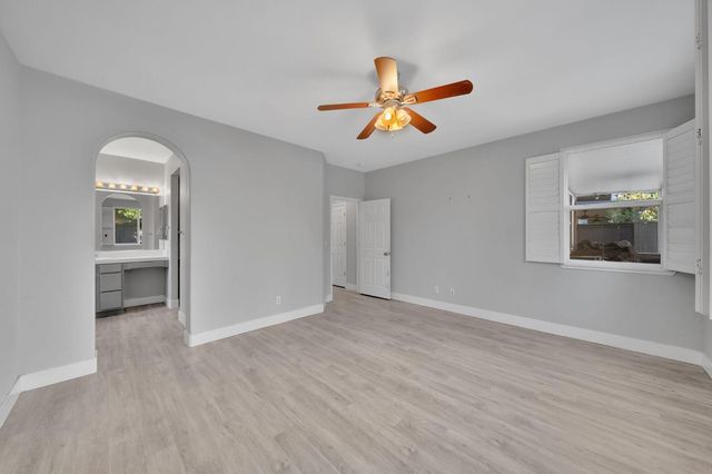 615 Watercolor Ln, West Sacramento, CA 95605