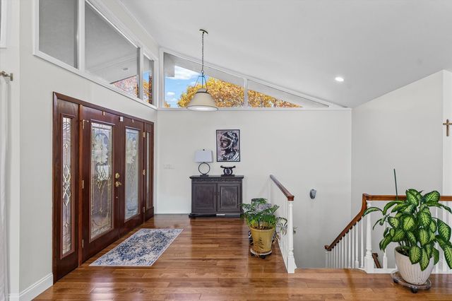 120 Thornhill Drive, Danville, IL 61832