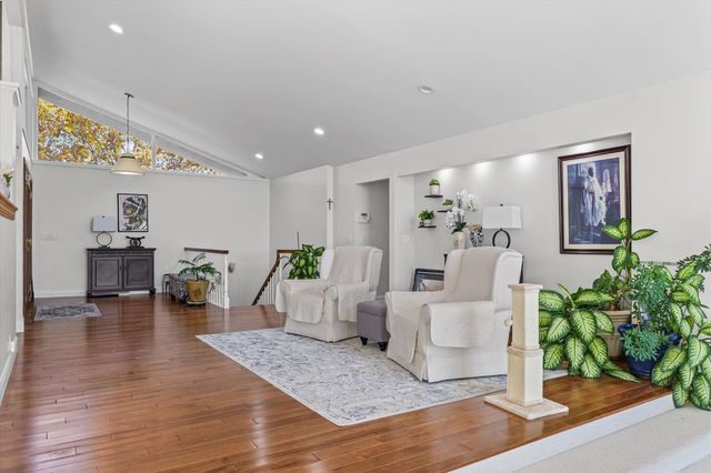 120 Thornhill Drive, Danville, IL 61832