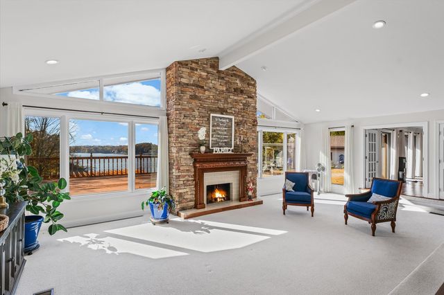 120 Thornhill Drive, Danville, IL 61832