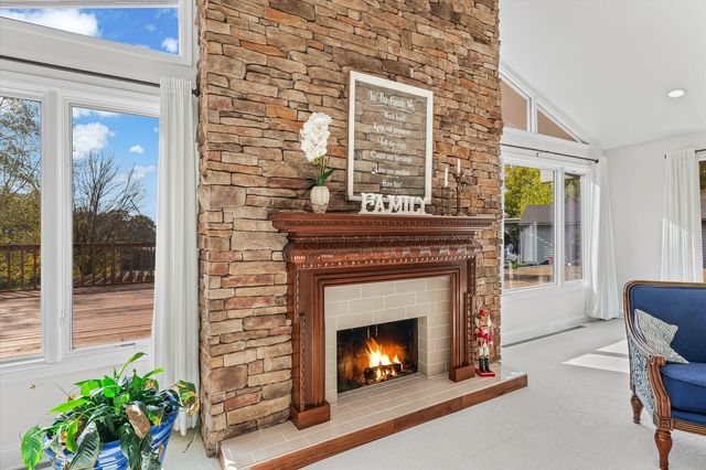 120 Thornhill Drive, Danville, IL 61832