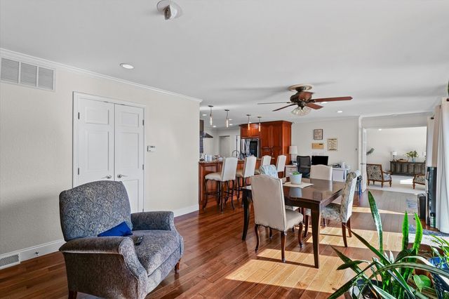 120 Thornhill Drive, Danville, IL 61832