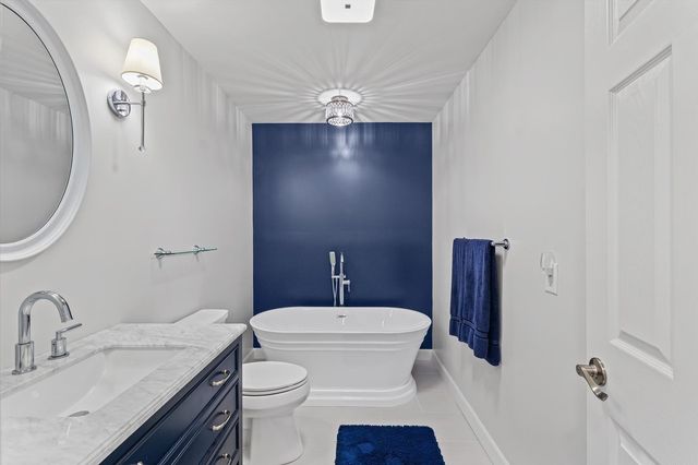 120 Thornhill Drive, Danville, IL 61832