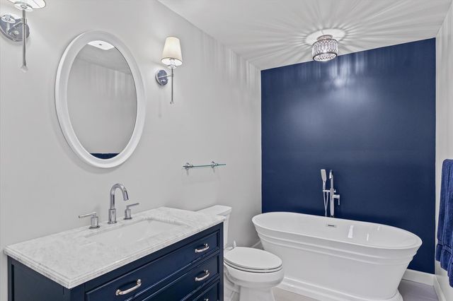 120 Thornhill Drive, Danville, IL 61832