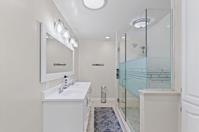 120 Thornhill Drive, Danville, IL 61832