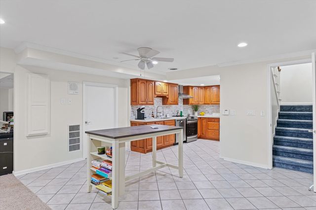 120 Thornhill Drive, Danville, IL 61832