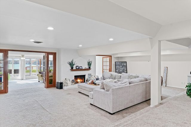 120 Thornhill Drive, Danville, IL 61832