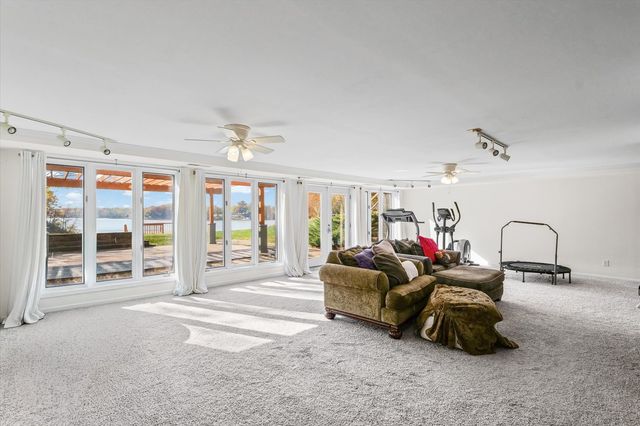 120 Thornhill Drive, Danville, IL 61832