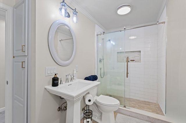 120 Thornhill Drive, Danville, IL 61832