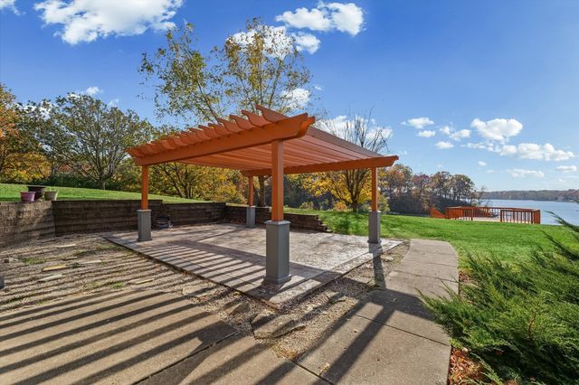 120 Thornhill Drive, Danville, IL 61832