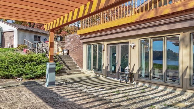 120 Thornhill Drive, Danville, IL 61832