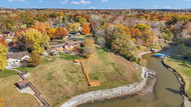 120 Thornhill Drive, Danville, IL 61832