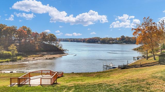 120 Thornhill Drive, Danville, IL 61832