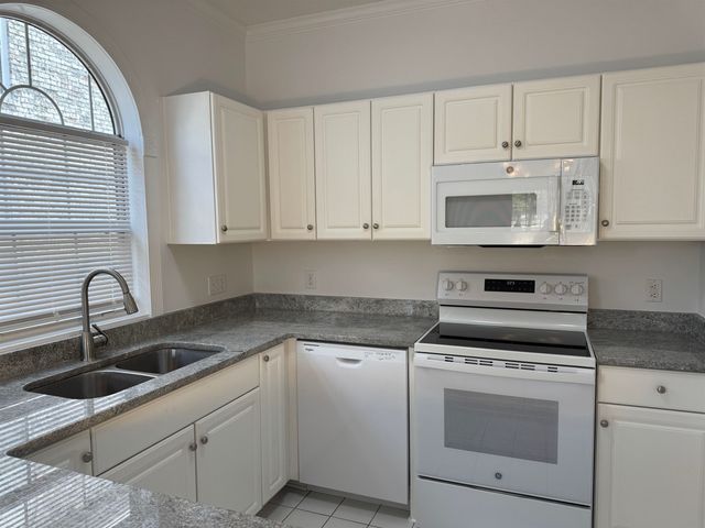 4733 Wild Iris Dr Apt 204, Myrtle Beach, SC 29577