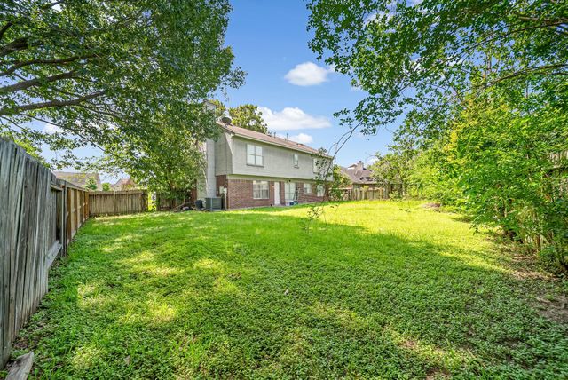 13827 Hallfield Drive, Houston, TX 77014