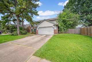 13827 Hallfield Drive, Houston, TX 77014