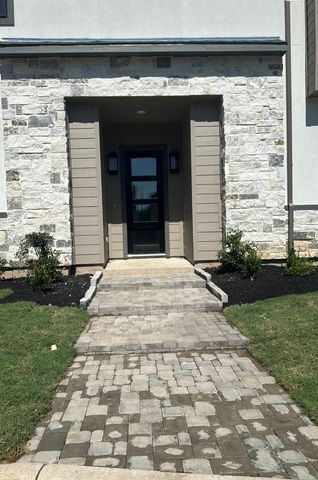 3218 Royal Oaks Hollow Lane, Houston, TX 77082