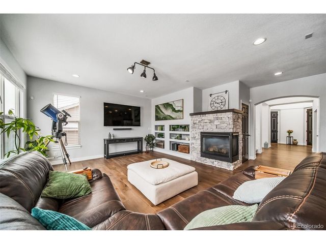 8537 Winter Berry Dr, Castle Pines, CO 80108