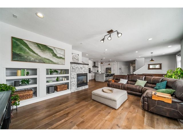 8537 Winter Berry Dr, Castle Pines, CO 80108