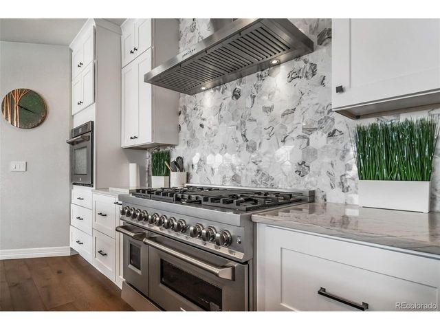 8537 Winter Berry Dr, Castle Pines, CO 80108