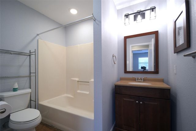 3007 W SLAUGHTER LN B, Austin, TX 78748