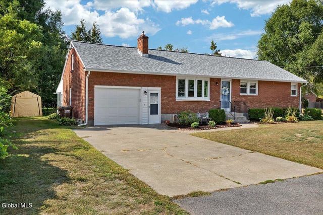 99 Vaughn Drive, Guilderland, NY 12203