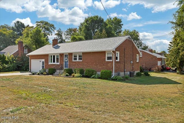 99 Vaughn Drive, Guilderland, NY 12203