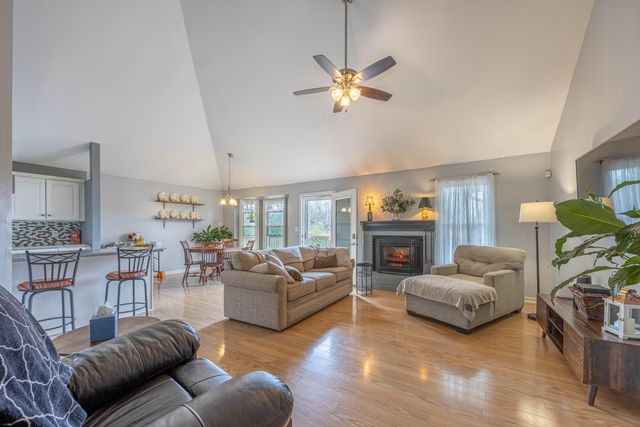 2050 Old Higbee Mill Road, Lexington, KY 40514