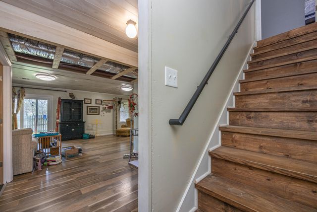 2050 Old Higbee Mill Road, Lexington, KY 40514