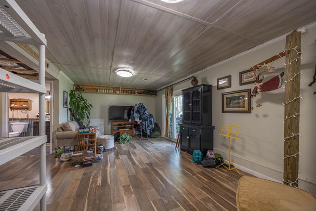 2050 Old Higbee Mill Road, Lexington, KY 40514