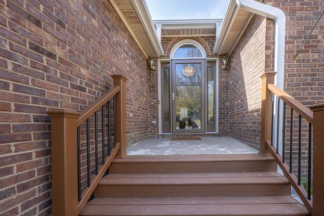 2050 Old Higbee Mill Road, Lexington, KY 40514