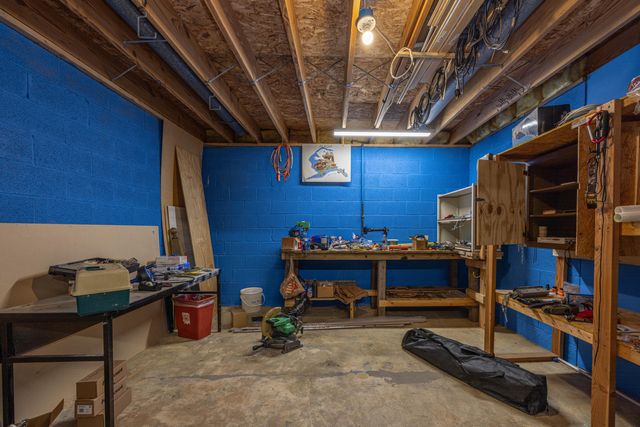 2050 Old Higbee Mill Road, Lexington, KY 40514