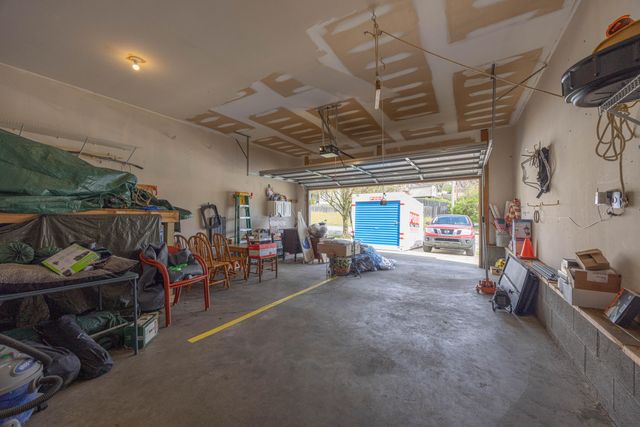 2050 Old Higbee Mill Road, Lexington, KY 40514