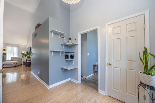 2050 Old Higbee Mill Road, Lexington, KY 40514