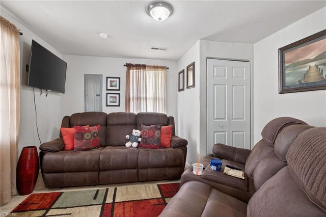 417 Kilby AVE, Suffolk, VA 23434