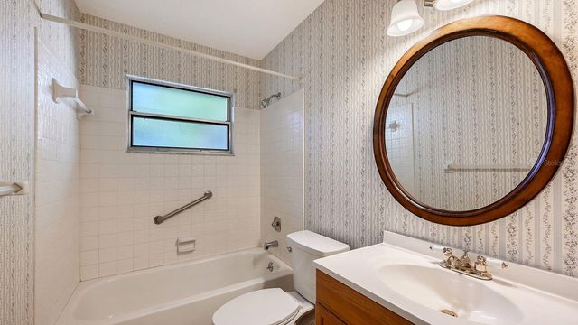 5719 WESTWIND LANE, Sarasota, FL 34231