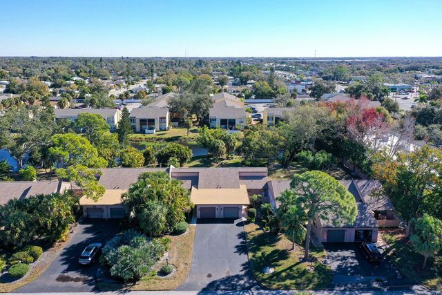 5719 WESTWIND LANE, Sarasota, FL 34231