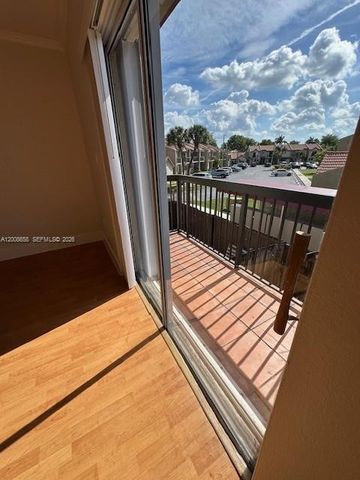 12990 SW 63rd Ter 605, Miami, FL 33183