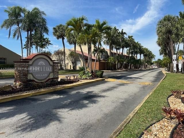 12990 SW 63rd Ter 605, Miami, FL 33183