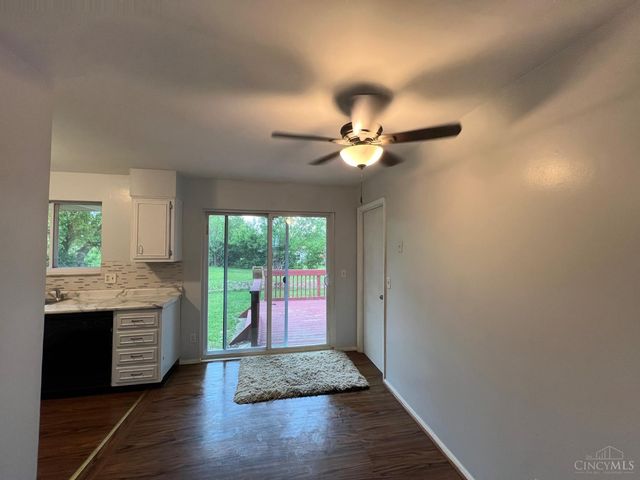 975 Glasgow Drive, Forest Park, OH 45240