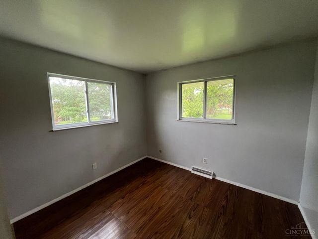 975 Glasgow Drive, Forest Park, OH 45240