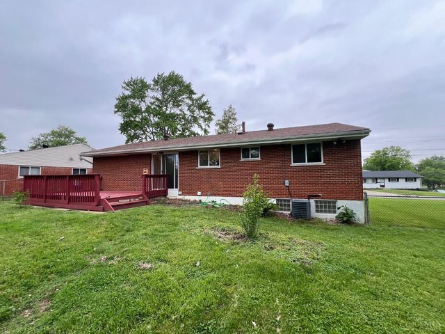 975 Glasgow Drive, Forest Park, OH 45240