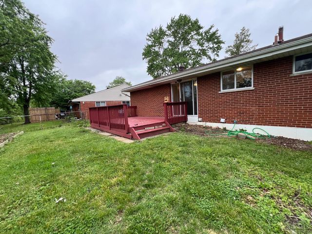 975 Glasgow Drive, Forest Park, OH 45240
