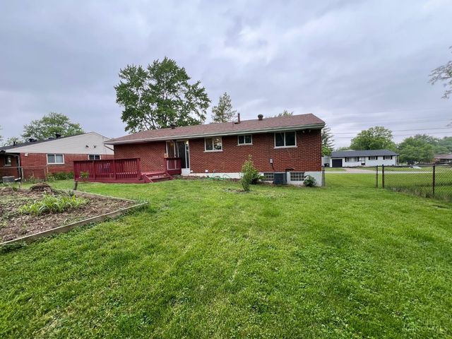 975 Glasgow Drive, Forest Park, OH 45240