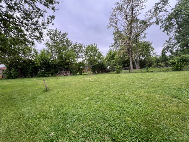 975 Glasgow Drive, Forest Park, OH 45240