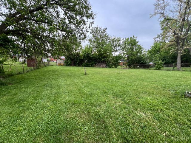 975 Glasgow Drive, Forest Park, OH 45240